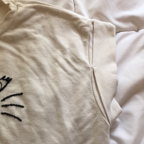 Brandy Melville Tops Rare Brandy Melville Embroidered Cat Tshirt